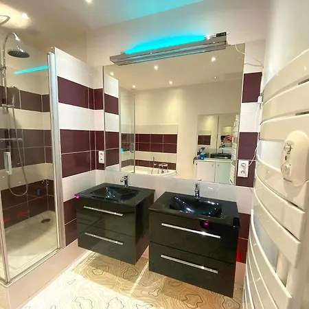 Floydroom's Hotes Standing Dans Partage Proche Chateau Pau